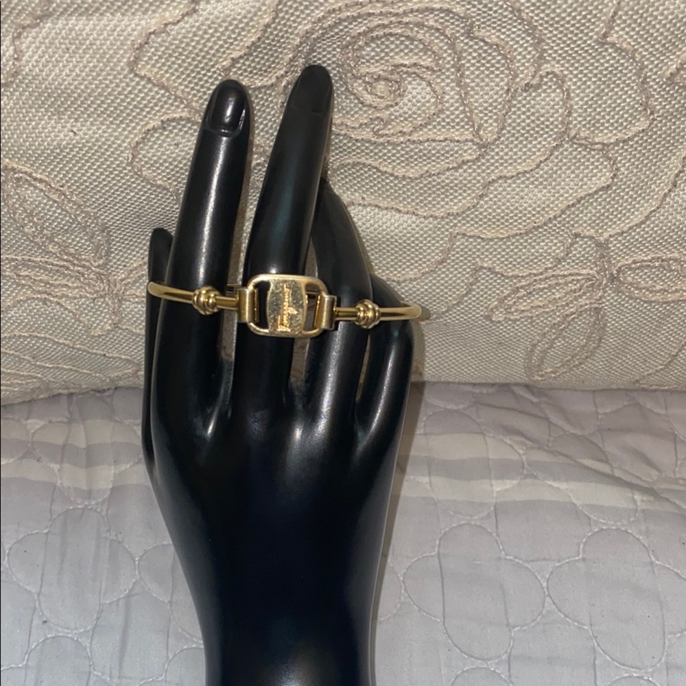 Salvatore Ferragamo Elegant Gold Bracelet